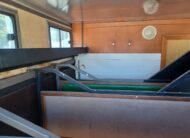 Autocarro trasporto cavalli 3 posti+ allestimento interno living  caravan in ottime condizioni