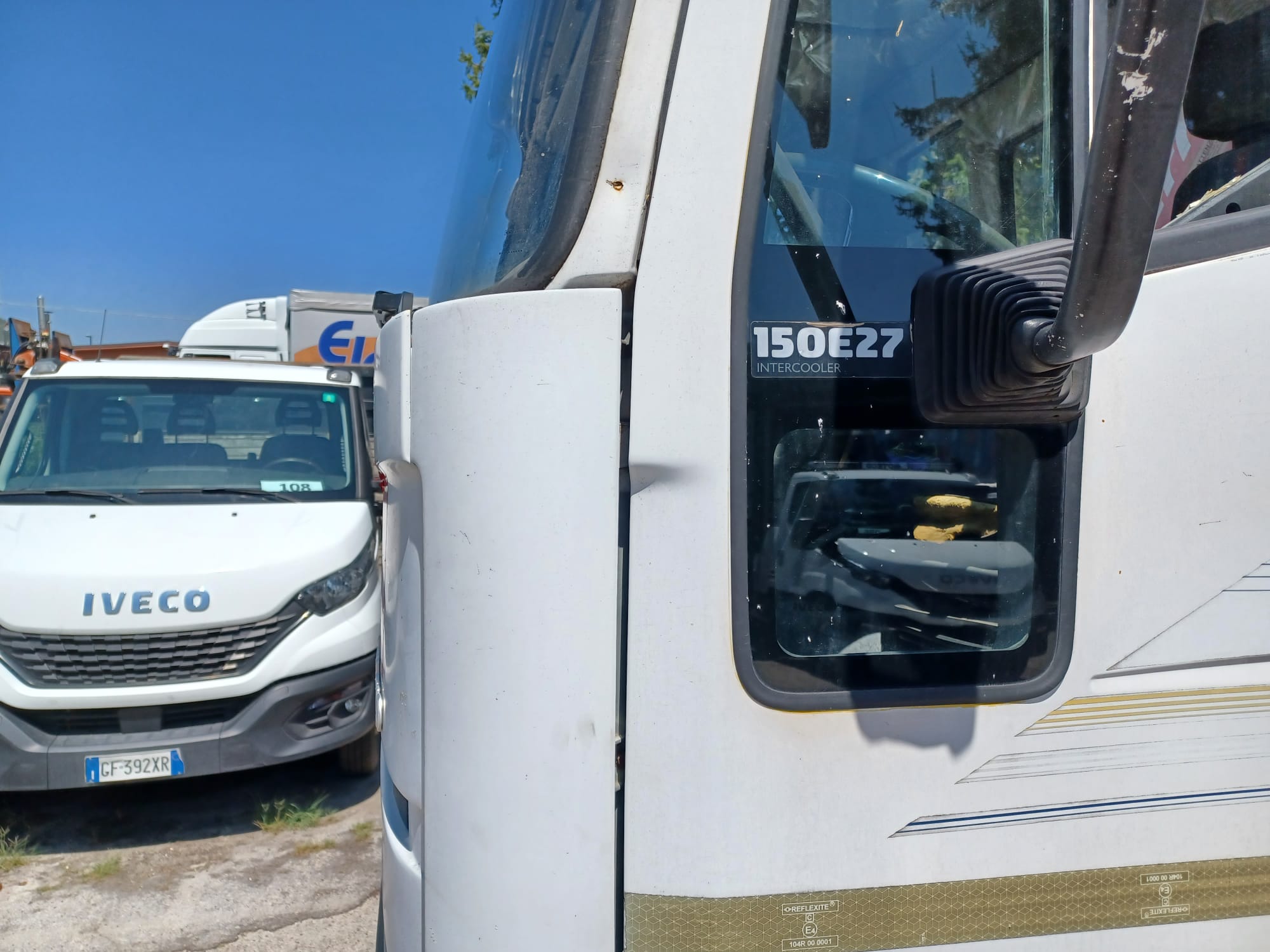APPENA ARRIVATA !!   MACCHINA OPERATRICE  !! SCARRABILE  TARGA GIALLA !!  PERFETTA !!
